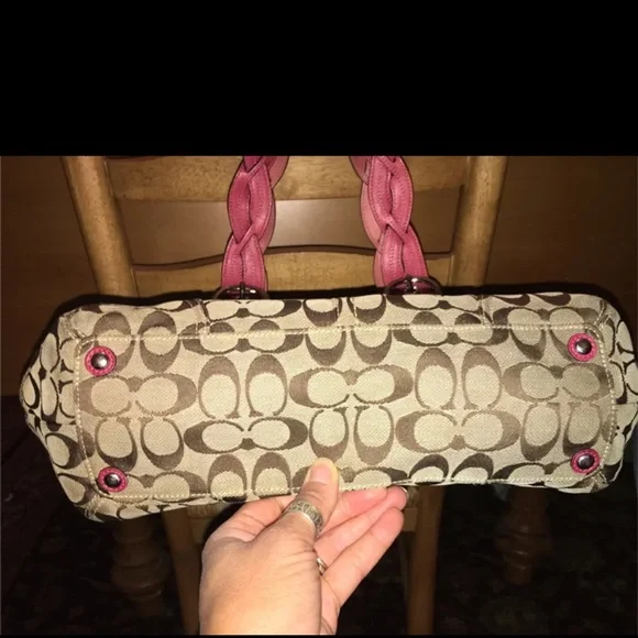 Coach Brown and Pink Signature Shoulder Bag - Picture 4 of 6